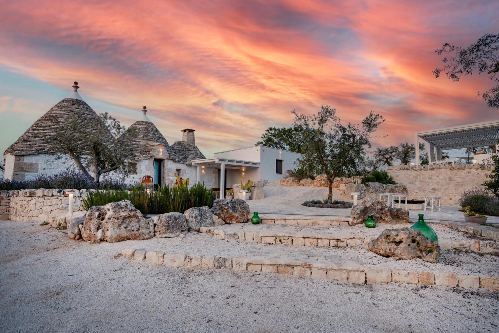 Trullo Perla Greta - Luxury Country Villa & Private Heated Pool Альберобелло Экстерьер фото